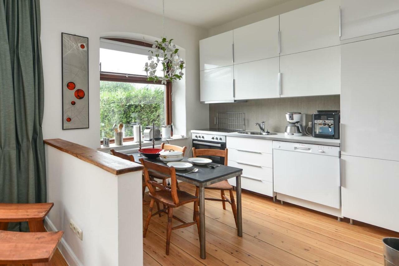Kanalvilla - Urlaub Am Nord-Ostseekanal - Zwei Ferienwohnungen Im Angebot- Eine Im Dachgeschoss Und Eine Wohnung Mit Garten Sehestedt  Exteriér fotografie